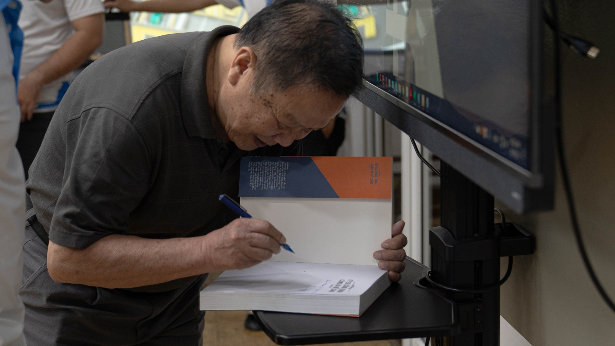 Portcoast welcomed Vietnam Association of Ports - Waterways - Offshore Engineering and  Hanoi University of Civil Engineering