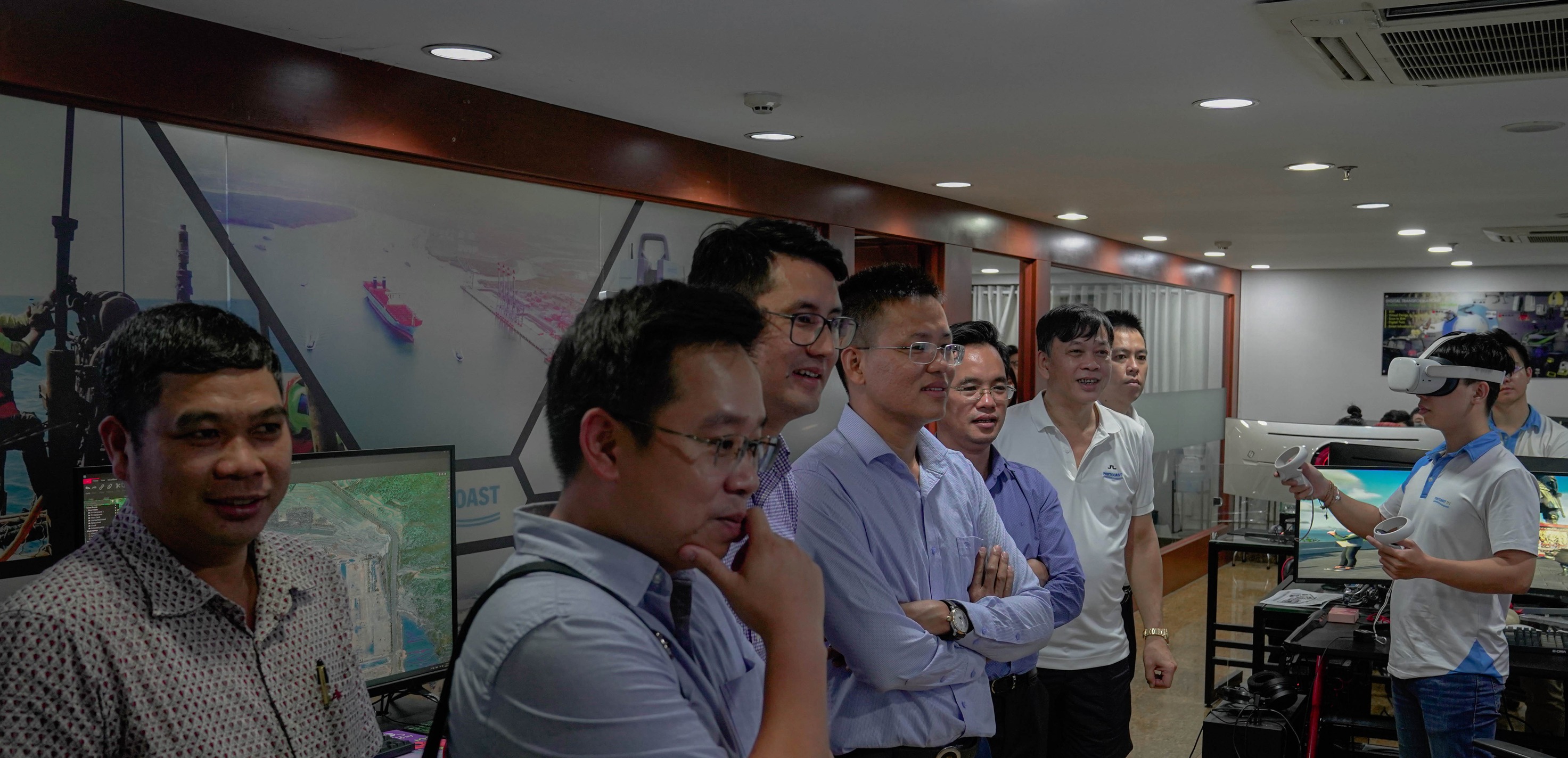 Portcoast welcomes Thuan Hai Corporation leadership at Portcoast's office