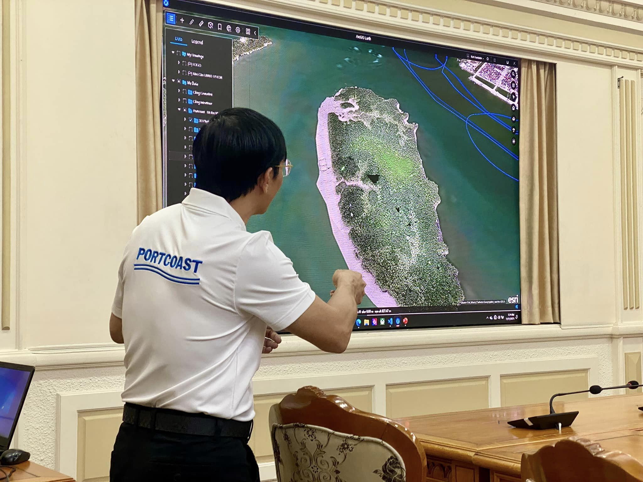 Portcoast attended and reported at the meeting chaired by Chairman of Ho Chi Minh City People's Committee with other Departments on the seaport development planning