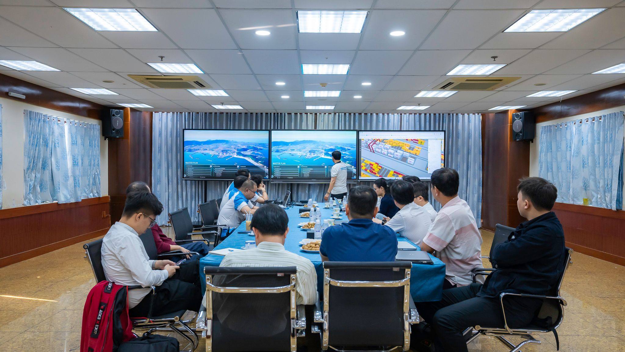 Portcoast had a meeting with Ho Chi Minh City University of Technology