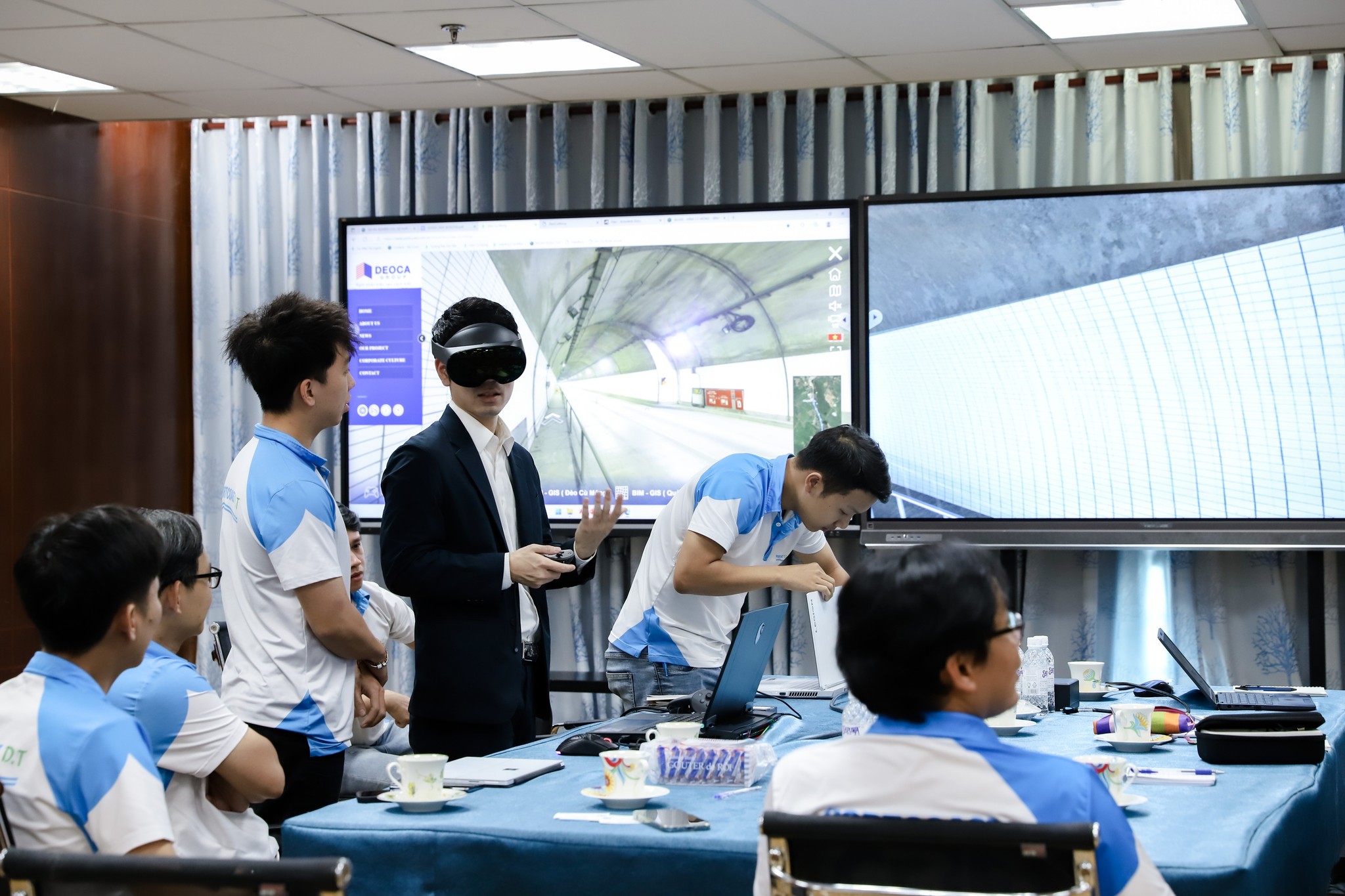 Topcon introduce thier new products with Portcoast