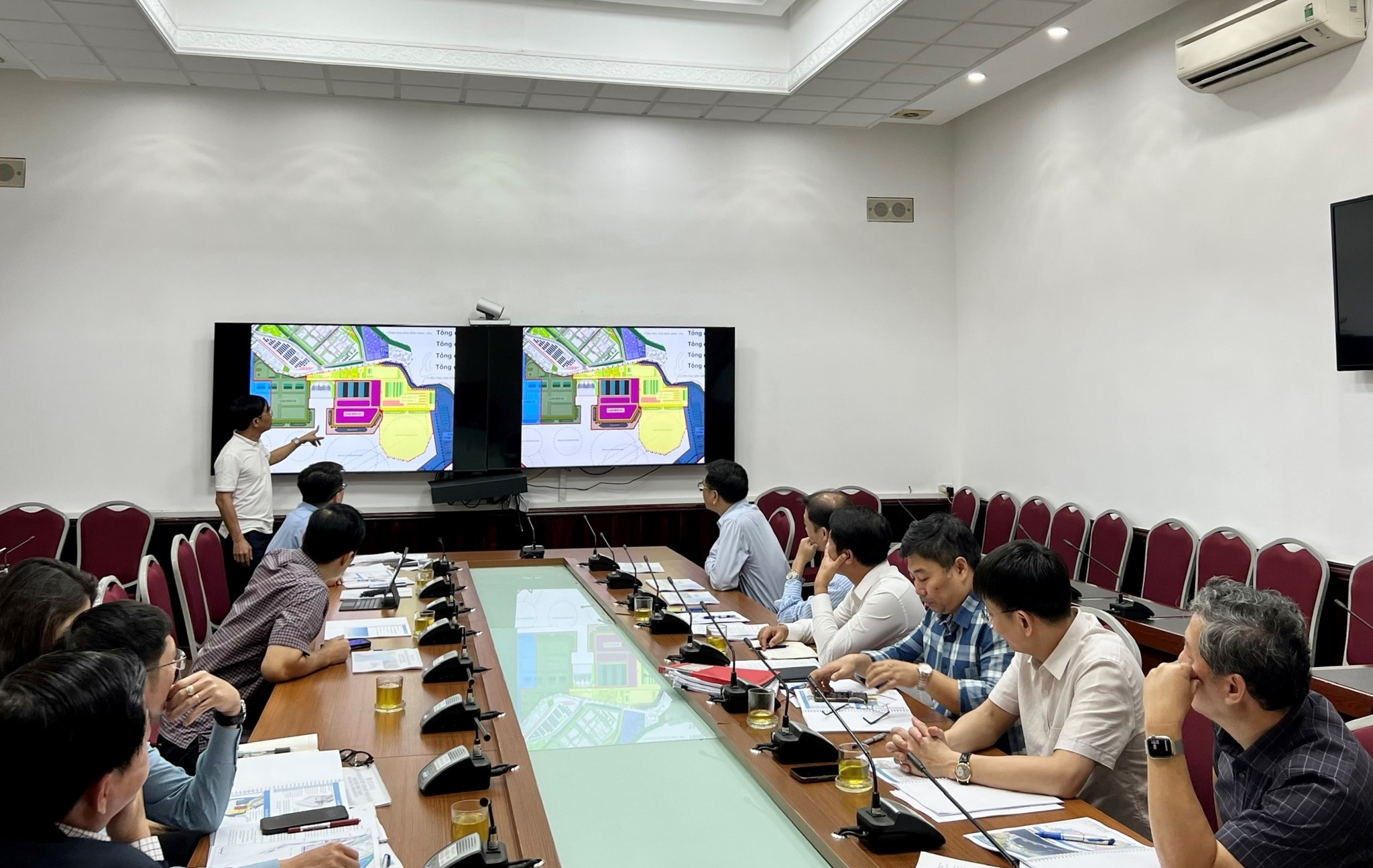 Portcoast presents the Detailed Planning of Seaport Lands and Water Areas of Ninh Thuan Province to the Ministry of Transport, Vietnam Maritime Administration, and Ninh Thuan Province