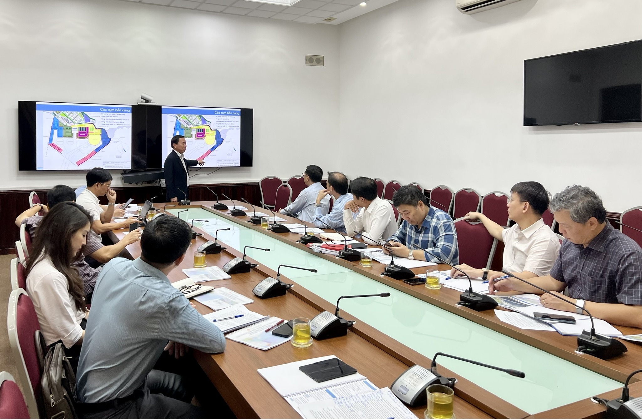 Portcoast presents the Detailed Planning of Seaport Lands and Water Areas of Ninh Thuan Province to the Ministry of Transport, Vietnam Maritime Administration, and Ninh Thuan Province