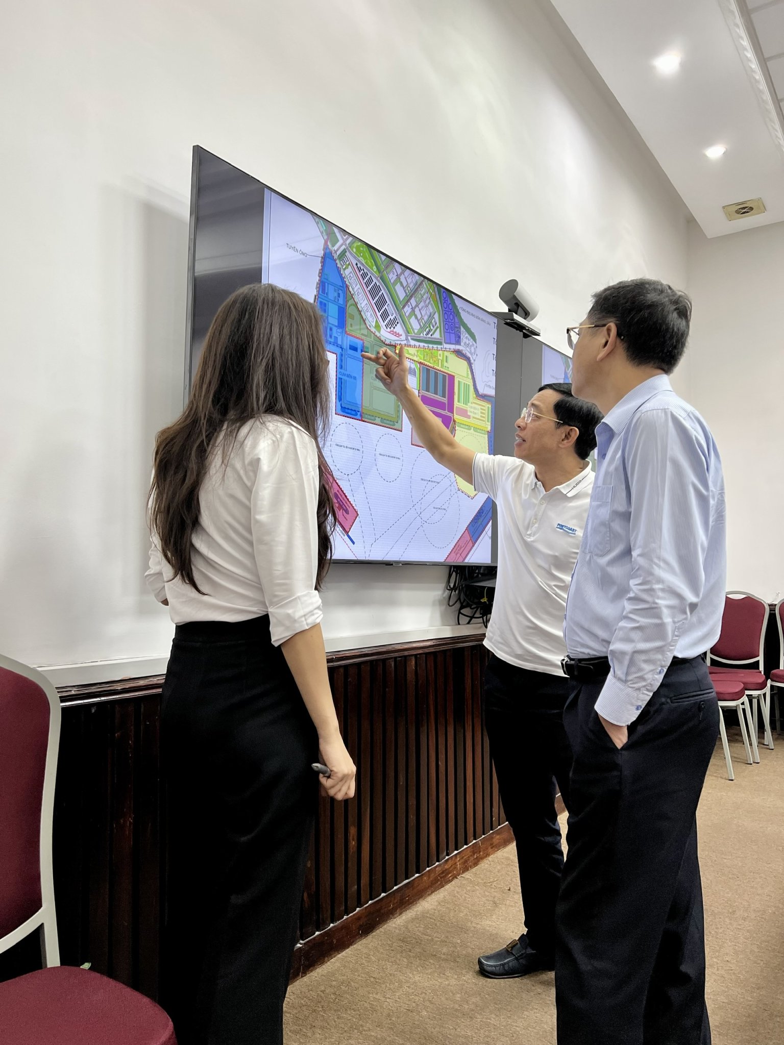 Portcoast presents the Detailed Planning of Seaport Lands and Water Areas of Ninh Thuan Province to the Ministry of Transport, Vietnam Maritime Administration, and Ninh Thuan Province