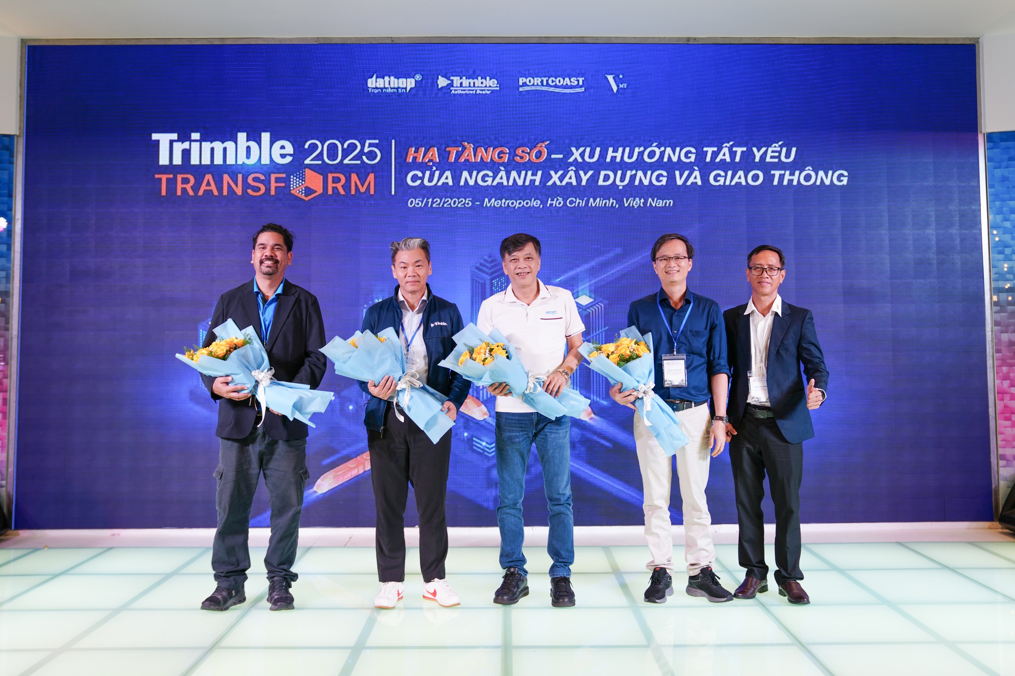TRIMBLE TRANSFORM 2025 HẠ TẦNG SỐ – XU HƯỚNG TẤT YẾU CỦA NGÀNH XÂY DỰNG & GIAO THÔNG