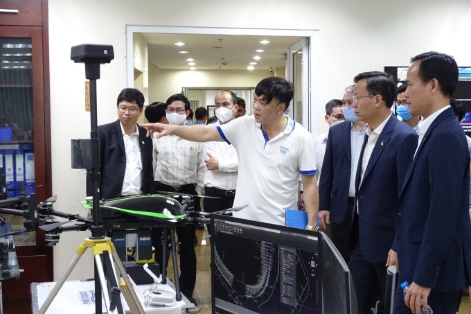 Lecturers come to enterprises for scientific research