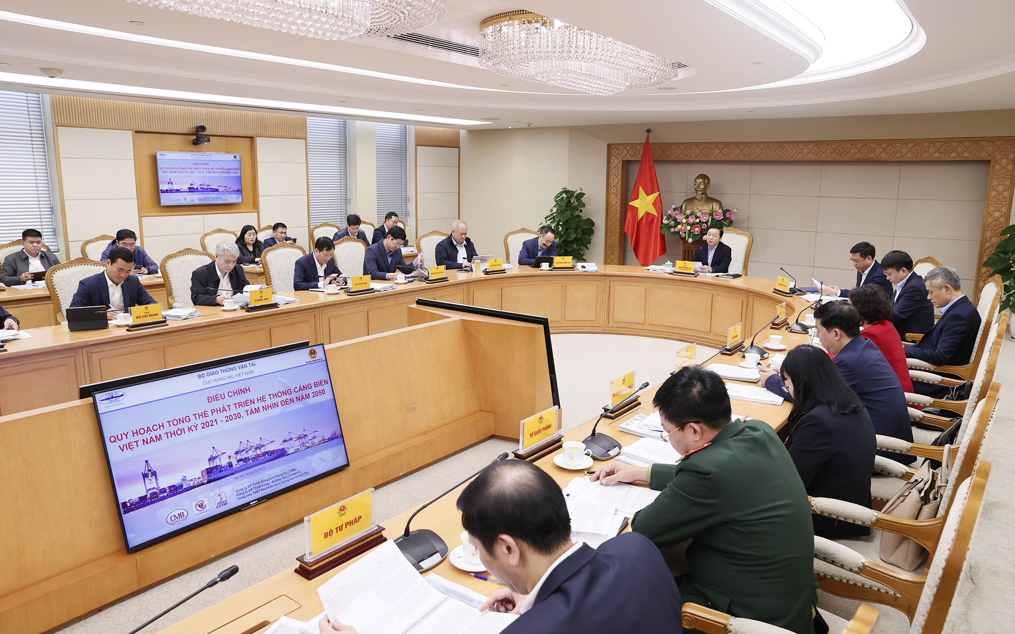 Điều chỉnh Khoa học, Đồng bộ và Hiệu quả Quy hoạch Tổng thể Hệ thống Cảng biển, ông Phạm Anh Tuấn - Tổng Giám đốc Portcoast đã tham gia và phát biểu tại cuộc họp