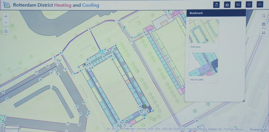 Hội nghị Quốc tế Esri IMGIS 2024 tại Frankfurt, Đức, đã trình bày những tiến bộ vượt bậc trong quản lý cơ sở hạ tầng và Hệ thống Thông tin Địa lý (GIS). Một trong những điểm nhấn là bài trình bày của Portcoast. Portcoast đã chia sẻ một nghiên cứu điển hình chi tiết về việc sử dụng GIS trong việc tối ưu hóa các dự án phát triển đô thị. Họ đã chứng minh cách tích hợp GIS với công nghệ game engine và thiết bị IoT để nâng cao khả năng lập kế hoạch, triển khai và ra quyết định theo thời gian thực